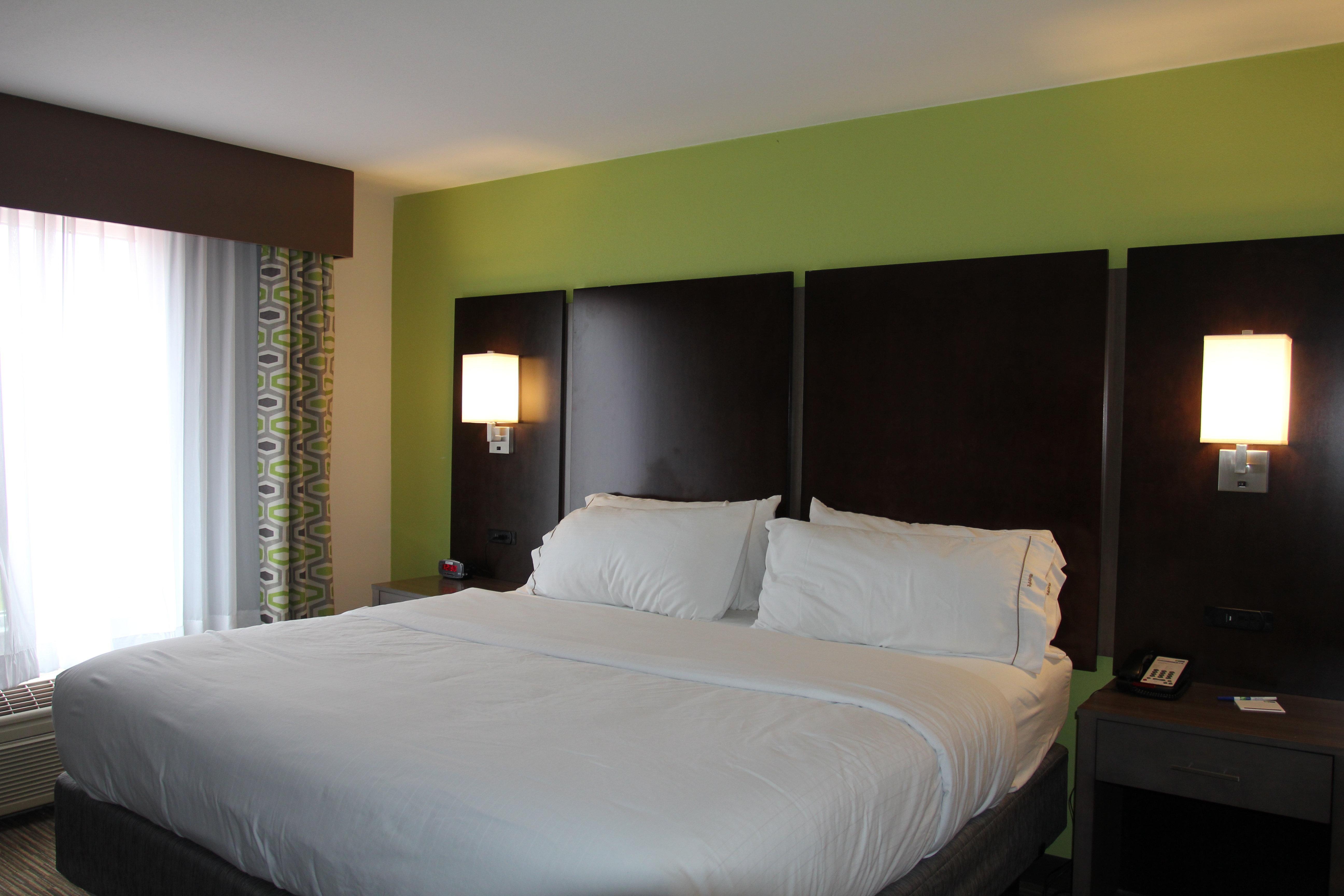 Holiday Inn Express & Suites Sweetwater By Ihg Exterior photo