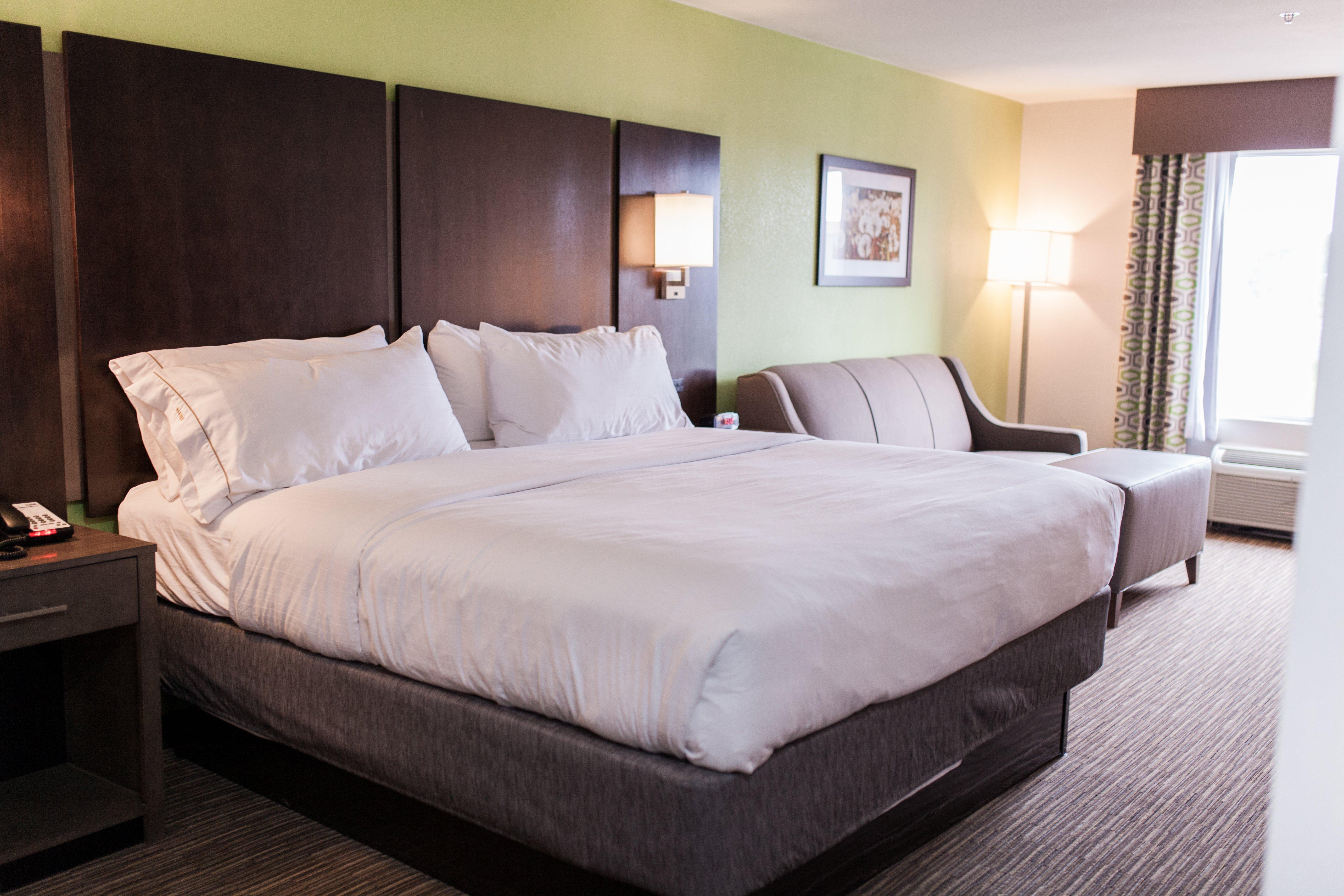 Holiday Inn Express & Suites Sweetwater By Ihg Exterior photo